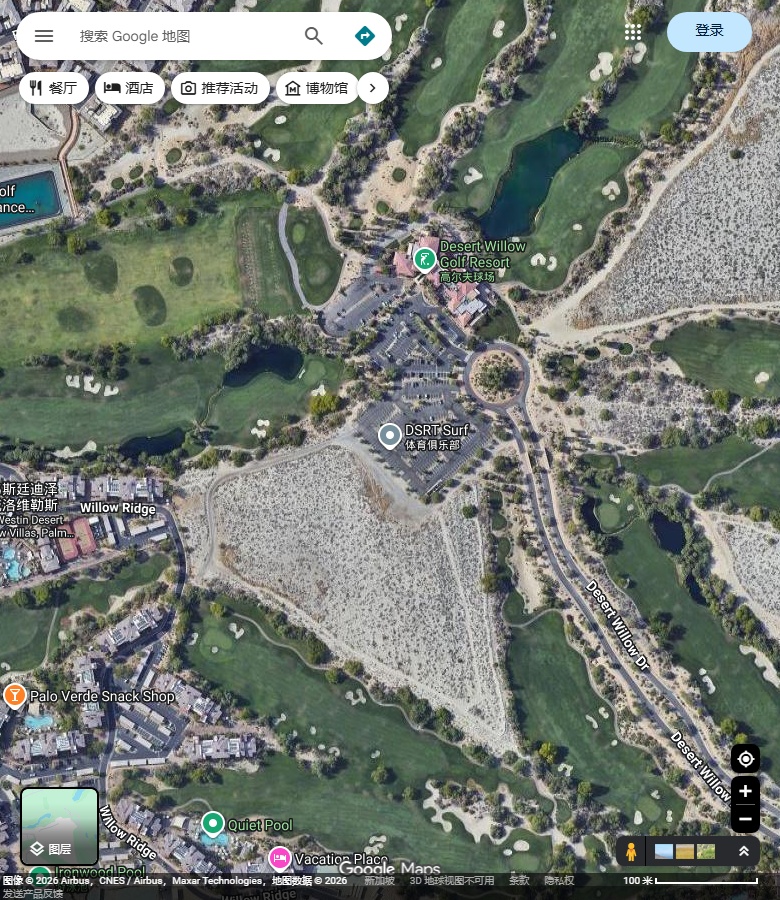 DSRT Surf所在Desert Willow地块;影像未显示建成造浪池,不代表当前建设进度。 Google Maps卫星图;2026-09-10查看,北向上。