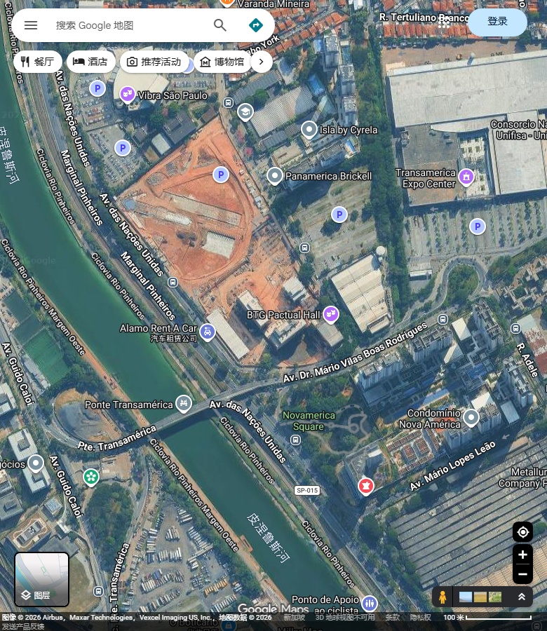 Beyond The Club所在街区;影像显示施工阶段,不代表当前设施状态。 Google Maps卫星图;2026-09-10查看,北向上。