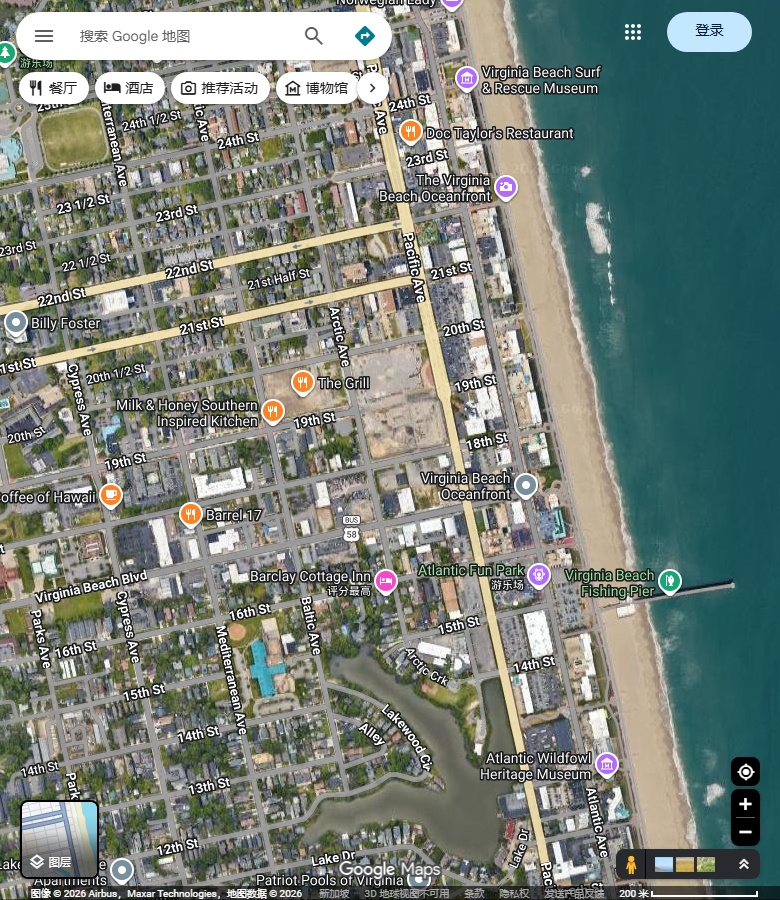 Atlantic Park所在海滨街区；影像未显示建成池区。 Google Maps卫星图；2026-09-10查看，北向上。