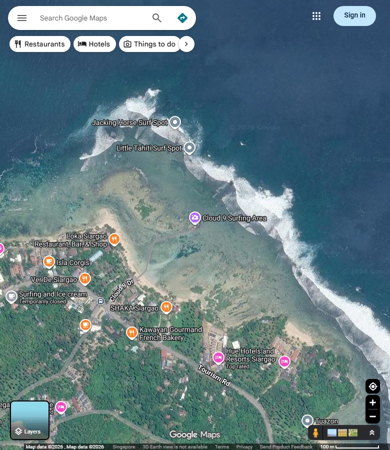 Cloud 9栈桥附近岸线与外侧浅色水带,北邻Jacking Horse和Little Tahiti。 Google Maps卫星图;2026-09-10查看,北向上。